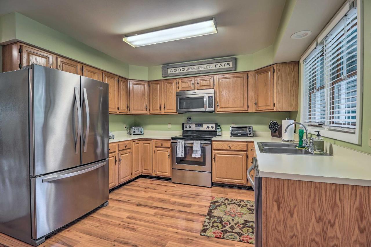 Lake Placid Gem With Patio And Views Less Than 1 Mi To Beach! Extérieur photo