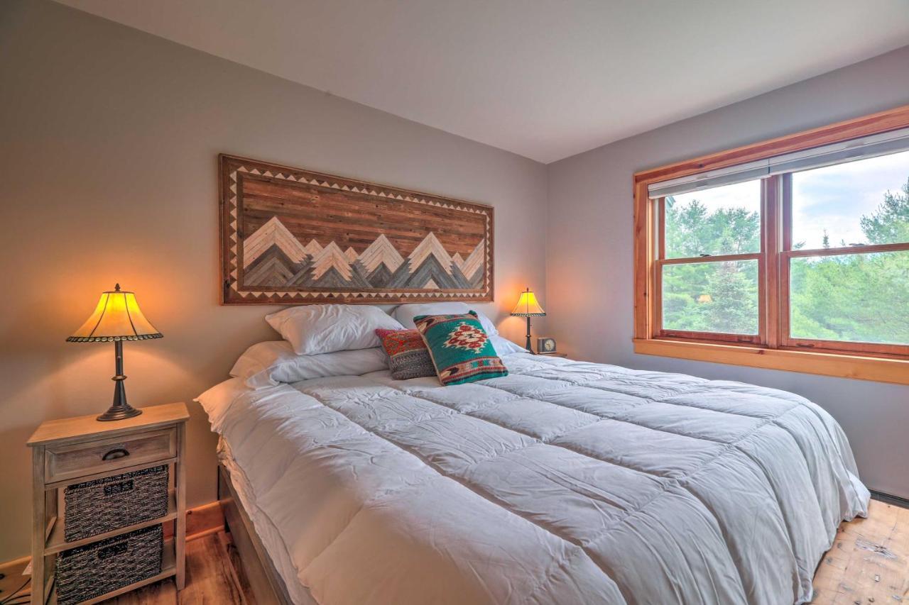 Lake Placid Gem With Patio And Views Less Than 1 Mi To Beach! Extérieur photo